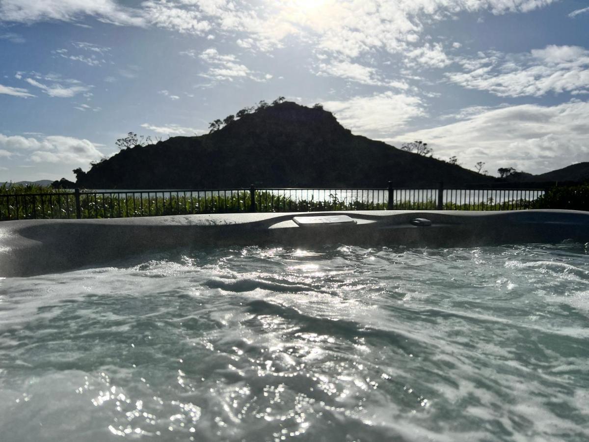 Mount And Surf View Cabin Pataua エクステリア 写真